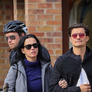 Katy Perry et Orlando Bloom se promènent en amoureux dans les rues de Aspen. Les amoureux sont venus assister au mariage de leur amie la styliste Jamie Schneider. Le 8 avril 2016