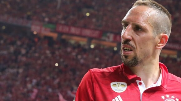Franck Ribéry au concert de MHD : Le footballeur se lâche sur scène !