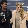 Shakira et Carlos Vives à la cérémonie des 40èmes Music Awards à Barcelone, le 1er décembre 2016.