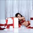 Le mannequin Irina Shayk pose pour la marque de lingerie italienne Intimissimi.