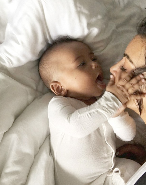 Jonathan Cheban a partagé une photo de Kim Kardashian et son fils Saint West pour l'anniversaire du bébé qui fête ses un an le 5 décembre 2016