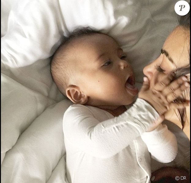 Kim Kardashian Des Photos Inedites De Saint West Revelees Pour Ses 1 An Purepeople