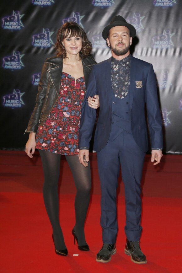 Claudio Capéo et sa compagne lors de la 18ème cérémonie des "NRJ Music Awards" au Palais des Festivals à Cannes, le 12 novembre 2016. © Christophe Aubert