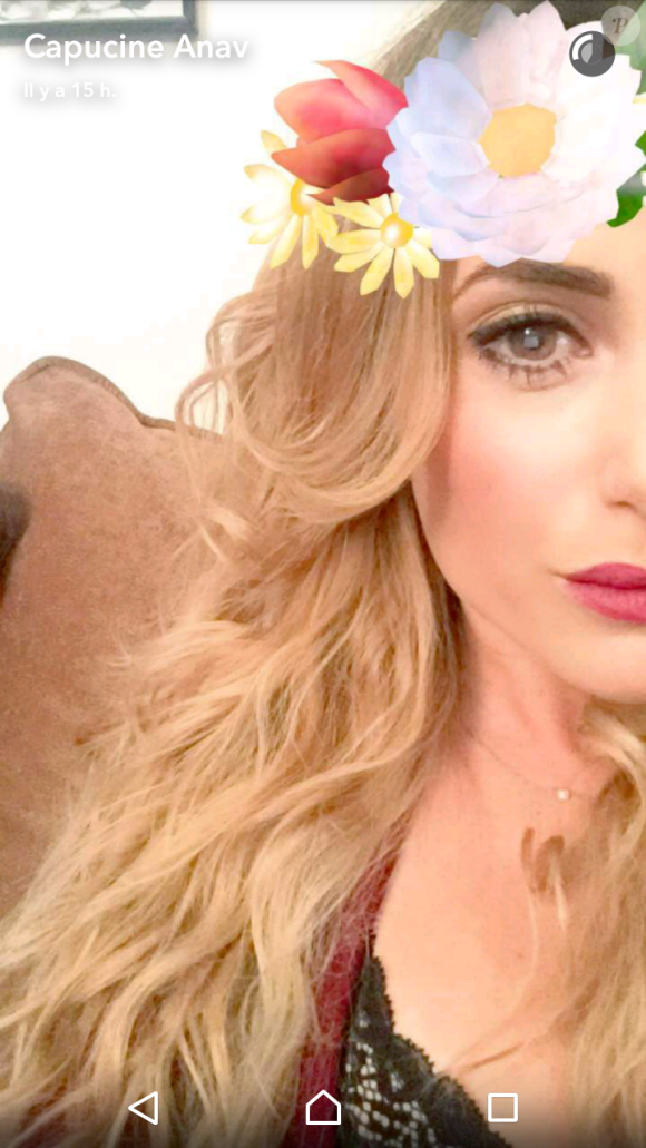 Capucine Anav en blonde sur Snapchat, dimanche 11 décembre 2016