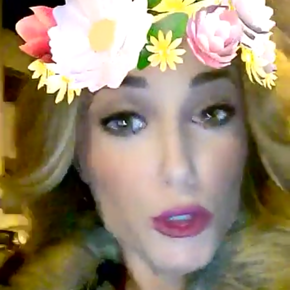 Capucine Anav sur Snapchat, dimanche 11 décembre 2016