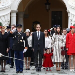 La princesse Caroline de Hanovre, son petit-fils Sacha Casiraghi, le prince Albert II de Monaco et sa femme la princesse Charlène de Monaco, Andrea Casiraghi, sa femme Tatiana Santo Domingo et leur fille India Casiraghi, Charlotte Casiraghi, Mélanie de Lusignan (la fille d'Elisabeth-Anne de Massy), Pierre Casiraghi et sa femme Beatrice Borromeo enceinte - La famille princière de Monaco dans la cour du Palais Princier lors de la fête Nationale monégasque à Monaco, le 19 novembre 2016. © Olivier Huitel / Pool Restreint Monaco / Bestimage