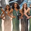 Les 12 demi-finalistes du concours Miss France 2017. Sur TF1, le 17 décembre 2016.