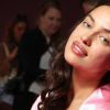 Irina Shayk (enceinte) - Les mannequins en séance de maquillage et de coiffure avant le défilé Victoria's Secret au Grand Palais à Paris, le 30 novembre 2016.