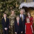 Le roi Philippe de Belgique, la reine Mathilde de Belgique, leurs enfants, le prince Gabriel, le prince Emmanuel, la princesse Eléonore et la princesse Elisabeth assistent au concert de Noël au Palais Royal de Bruxelles, Belgique, le 21 décembre 2016.