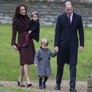 Le prince William et la duchesse Catherine de Cambridge, qui passaient les fêtes de fin d'année avec la famille Middleton, ont assisté avec leurs enfants le prince George et la princesse Charlotte à la messe de Noël célébrée en l'église St Mark d'Englefield, dans le Berkshire, le 25 décembre 2016.