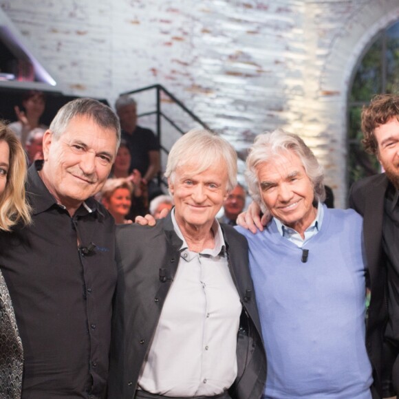 Exclusif - Wendy Bouchard, Jean-Marie Bigard, Dave, Daniel Guichard et Olivier De Benoist - Enregistrement de l'émission "Même Le Dimanche" présentée par Dave et Wendy Bouchard à La Plaine Saint-Denis, le 5 décembre 2016. Diffusion sur France 3 le 1er janvier 2017.