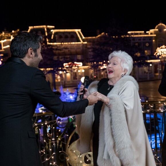 Exclusif - Line Renaud et Ary Abittan lors de l'enregistrement de l'émission "Toute la musique qu'on aime" à Disneyland Paris, le 12 décembre 2016. L'émission sera présentée par Nikos Aliagas et diffusée sur TF1 le 31 décembre. © Cyril Moreau / Bestimage