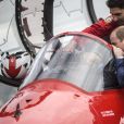 Le prince George de Cambridge, fils du prince William et de la duchesse Catherine, a vécu une riche année 2016. Lors du salon aérien Royal International Air Tattoo à la base RAF de Fairford, il s'est régalé...