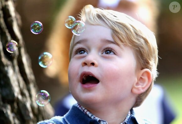 Le prince George de Cambridge, fils du prince William et de la duchesse Catherine, a vécu une riche année 2016. Le 28 septembre, il était aux anges lors de la fête pour enfants organisées à la Maison du Gouvernement à Victoria, lors de la tournée royale des Cambridge au Canada.