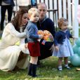 Le prince George de Cambridge, fils du prince William et de la duchesse Catherine, a vécu une riche année 2016. Le 28 septembre, il était aux anges lors de la fête pour enfants organisées à la Maison du Gouvernement à Victoria, lors de la tournée royale des Cambridge au Canada.