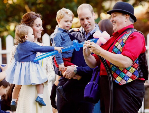 Le prince George de Cambridge, fils du prince William et de la duchesse Catherine, a vécu une riche année 2016. Le 28 septembre, il était aux anges lors de la fête pour enfants organisées à la Maison du Gouvernement à Victoria, lors de la tournée royale des Cambridge au Canada.