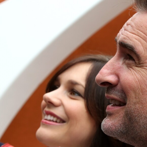 Jean Dujardin et sa compagne Nathalie Péchalat - People au village des internationaux de France de tennis à Roland Garros à Paris 5 juin 2016. © Dominique Jacovides / Bestimage