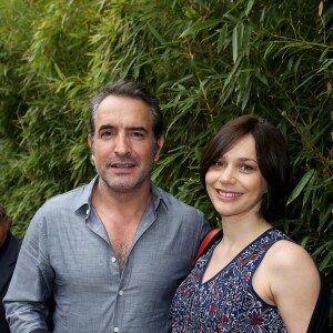 Jean Dujardin et sa compagne Nathalie Péchalat - People au village des internationaux de France de tennis à Roland Garros à Paris 5 juin 2016. © Dominique Jacovides / Bestimage