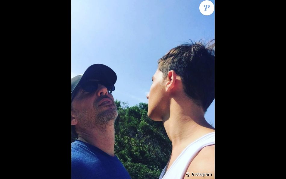 Fils Gad Elmaleh Demain Nous Appartient Gad Elmaleh et son fils Noé sur une photo publiée sur Instagram le 6