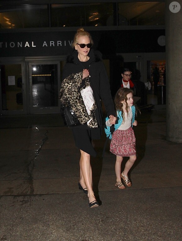Nicole Kidman arrive à l'aéroport Lax en famille avec son mari Keith Urban et leurs filles Faith et Sunday Rose à Los Angeles le 30 décembre 2016