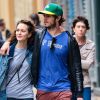 Leighton Meester et son mari Adam Brody se baladent en amoureux dans les rues de New York, le 15 mai 2014