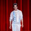 Jeremy Scott - Défilé de mode Moschino collection prêt-à-porter printemps-été 2017 à Milan, le 22 septembre 2016.