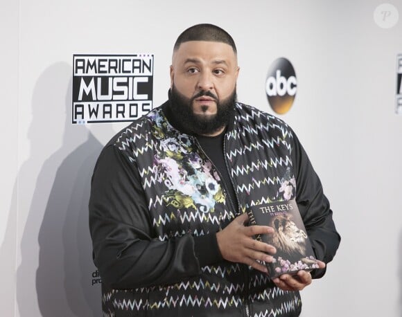 DJ Khaled sur le tapis rouge du 2016 American Music Awards au théâtre Microsoft à Los Angeles, le 20 novembre 2016