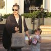 Kate Hudson se balade avec son fils Bingham dans les rues de Malibu, le 5 novembre 2016