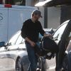 Exclusif - Ashton Kutcher avec sa femme Mila Kunis, leurs enfants Dimitri et Wyatt, et son beau-père Mark Kunis, vont prendre un petit déjeuner à Los Angeles le 8 janvier 2017