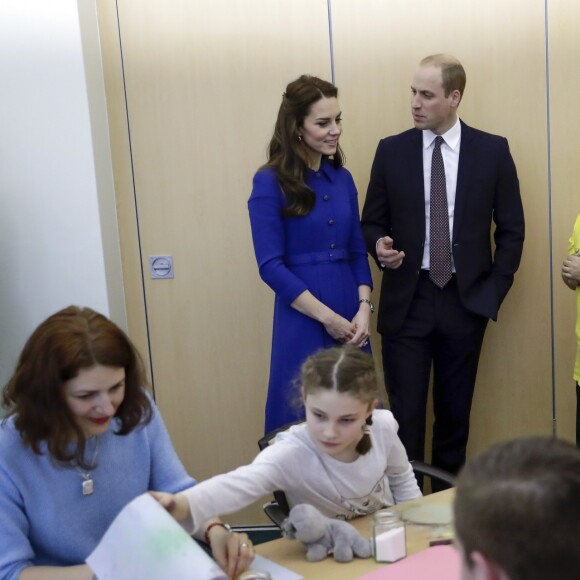 La duchesse Catherine de Cambridge et le prince William visitaient ensemble le 11 janvier 2017 l'un des sites de Child Bereavement UK à Londres. Le duc a été amené, une nouvelle fois, à évoquer la perte de sa mère la princesse Diana auprès d'enfants ayant perdu des proches.