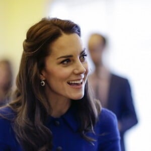 La duchesse Catherine de Cambridge et le prince William visitaient ensemble le 11 janvier 2017 l'un des sites de Child Bereavement UK à Londres. Le duc a été amené, une nouvelle fois, à évoquer la perte de sa mère la princesse Diana auprès d'enfants ayant perdu des proches.