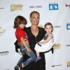 Molly Sims avec son fils Brooks Alan Stuber et sa fille Scarlett lors de la soirée "Milk + Bookies" à Los Angeles le 17 Avril 2016. © AdMedia via ZUMA Wire / Bestimage