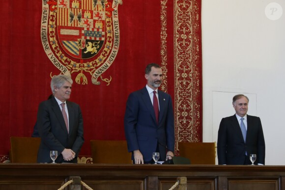 Le roi Felipe VI d'Espagne lors de la remise des bureaux de secrétaire d'ambassade à Madrid. Le 11 janvier 2017