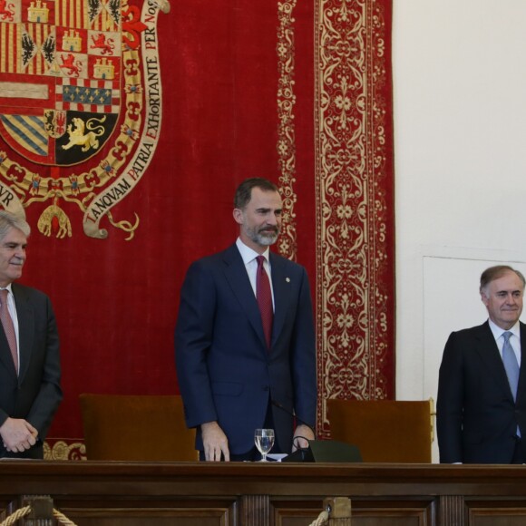 Le roi Felipe VI d'Espagne lors de la remise des bureaux de secrétaire d'ambassade à Madrid. Le 11 janvier 2017