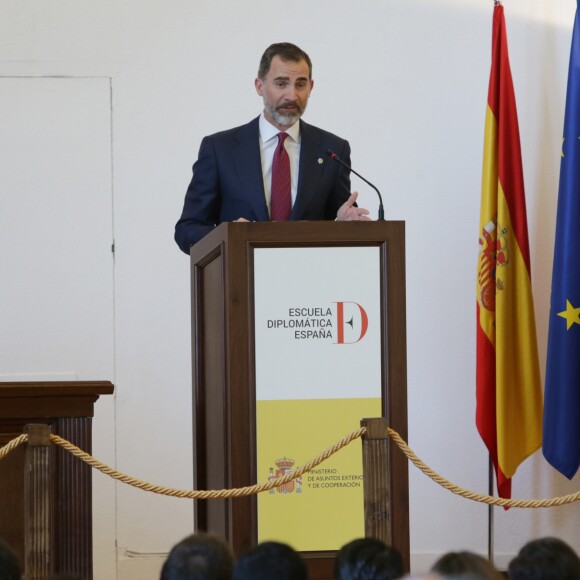 Le roi Felipe VI d'Espagne lors de la remise des bureaux de secrétaire d'ambassade à Madrid. Le 11 janvier 2017