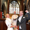 Simon Gregson et sa femme Emma Gleave, le jour de leur mariage, le 13 novembre 2010.