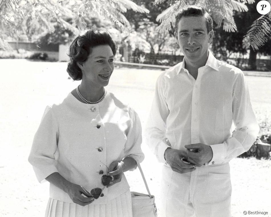 Antony ArmstrongJones, Lord Snowdon et la princesse Margaret à Antigua en 1962 Purepeople Antony ArmstrongJones, Lord Snowdon et la princesse Margaret à Antigua en 1962 Purepeople