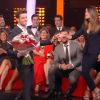 Karine Ferri reçoit le prix de femme la plus sexy de 2016 des mains de Baptiste Giabiconi - "Z'awards de la télé", vendredi 13 janvier 2017, TF1