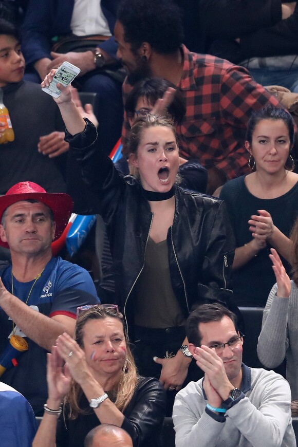 Jeny Priez (compagne de Luka Karabatic) lors du match d'ouverture du mondial de handball, la France contre le Brésil à AccorHotels Arena à Paris, France, le 11 janvier 2017.