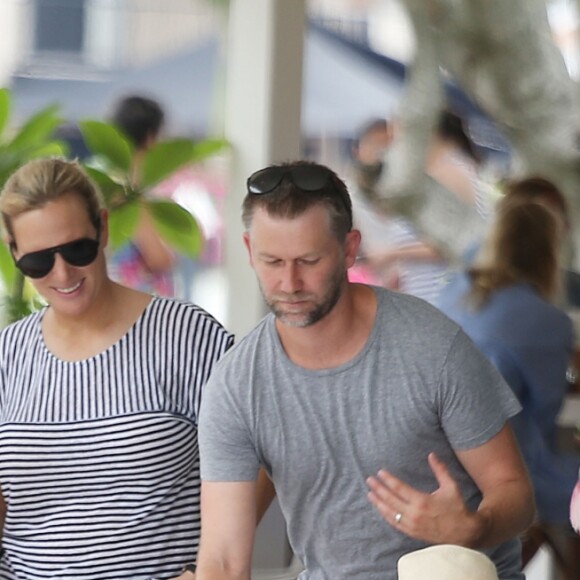 Zara Phillips et Mike Tindall ont passé du temps avec des proches à Gold Coast dans le Queensland en Australie le 15 janvier 2017. © INSTARimages/ABACAPRESS.COM