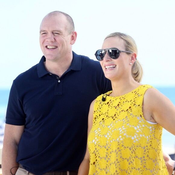 Zara Phillips (Zara Tindall) et son mari Mike Tindall sur la plage de Gold Coast dans le Queensland en Australie le 10 janvier 2017 dans le cadre de leurs activités d'ambassadeurs de Magic Millions.