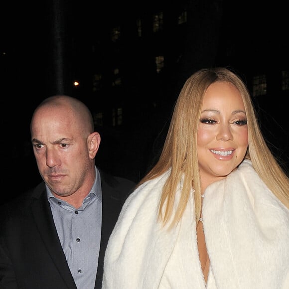 Mariah Carey quitte son hôtel avec son danseur Bryan Tanaka pour se rendre à une réception de mariage à l'hôtel Landmark, ils sont revenus à leur hôtel vers 2h30 du matin alors que Maria avait changé de tenue à Londres le 14 janvier 2017.