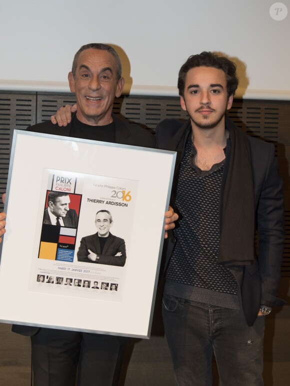 Thierry Ardisson et son fils Gaston Ardisson - Cérémonie du Prix Philippe Caloni décerné à Thierry Ardisson à la SCAM (Société civile des auteurs multimedia) à Paris le 17 janvier 2017.