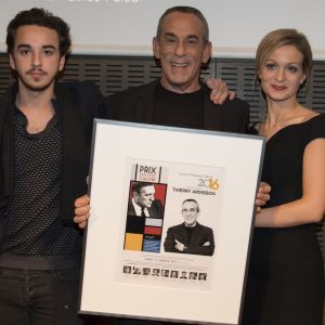 Gaston Ardisson, Thierry Ardisson et sa femme Audrey Crespo-Mara - Cérémonie du Prix Philippe Caloni décerné à Thierry Ardisson à la SCAM (Société civile des auteurs multimedia) à Paris le 17 janvier 2017.