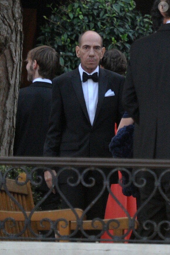 Miguel Ferrer - George Clooney et ses invités quittent l'hôtel pour se rendre à son mariage avec Amal Alamuddin à Venise, le 27 septembre 2014.