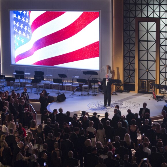 Donald Trump lors du dîner "Candlelight" organisé pour en remerciement aux donateurs et aux soutiens de la campagne de Trump à Washington le 19 janvier 2017