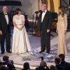 Mike Pence, son épouse Karen Pence, Donald Trump et son épouse Melania lors du dîner "Candlelight" organisé pour en remerciement aux donateurs et aux soutiens de la campagne de Trump à Washington le 19 janvier 2017