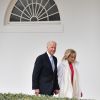 Joe Biden et son épouse Jill quittent la Maison Blanche tandis que le pays se prépare à l'investiture de Donald Trump à Washington, le 20 janvier 2017