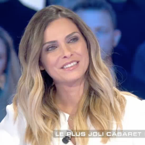 Clara Morgane revoit des images d'elle datant de 2001. Emission "Salut les Terriens !" sur C8. Le 21 janvier 2017.