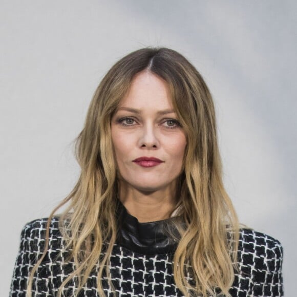 Vanessa Paradis - 2ème défilé de mode Haute-Couture printemps-été 2017 "Chanel" au Grand Palais à Paris le 24 janvier 2017. © Olivier Borde/Bestimage